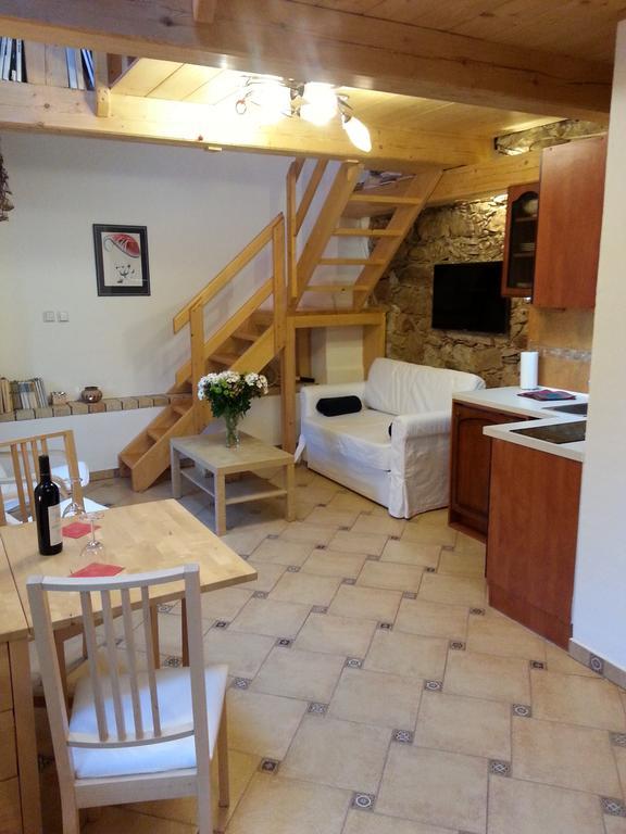 Apartman Kratka Oda fotoğraf