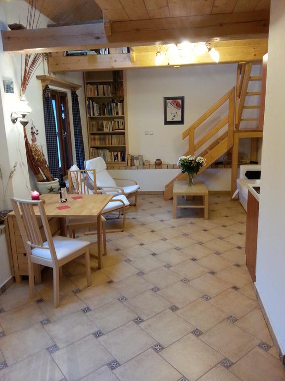 Apartman Kratka Oda fotoğraf